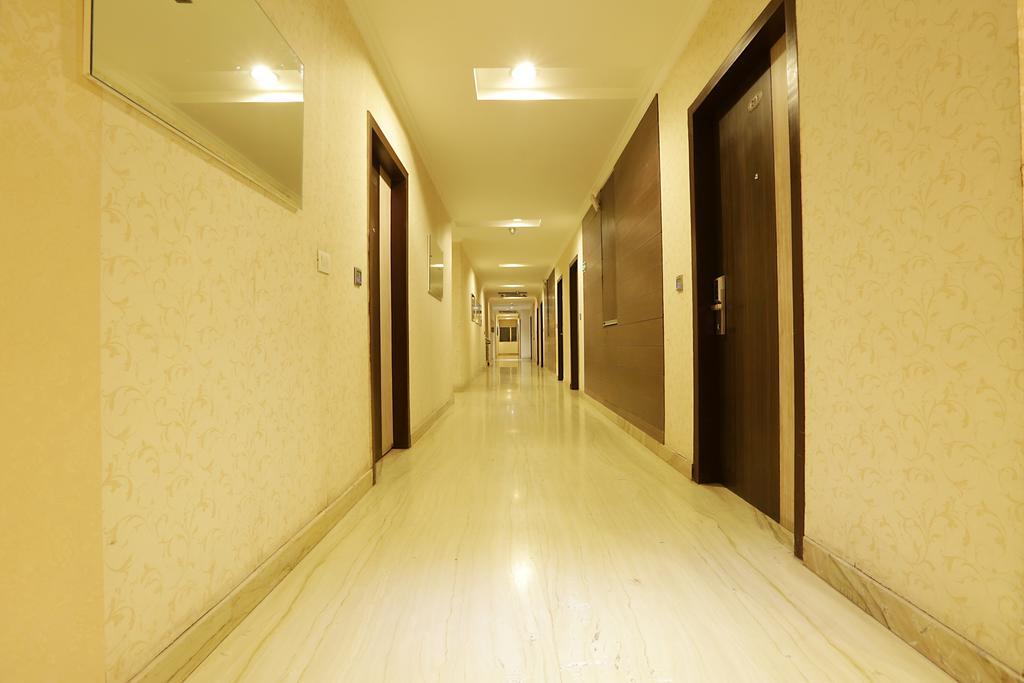 Hotel Corporate Regency Nowe Delhi Zewnętrze zdjęcie