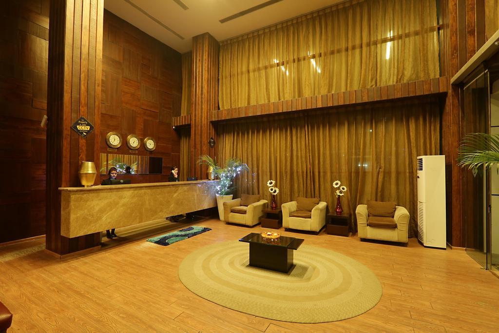 Hotel Corporate Regency Nowe Delhi Zewnętrze zdjęcie