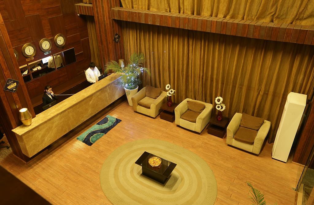 Hotel Corporate Regency Nowe Delhi Zewnętrze zdjęcie