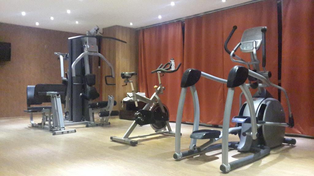 Hotel Corporate Regency Nowe Delhi Zewnętrze zdjęcie