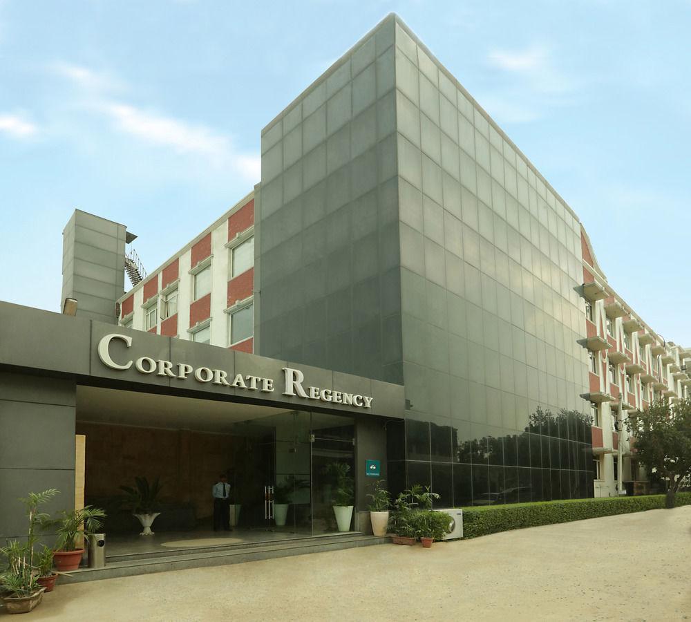 Hotel Corporate Regency Nowe Delhi Zewnętrze zdjęcie