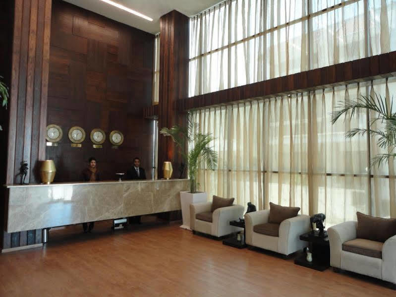 Hotel Corporate Regency Nowe Delhi Zewnętrze zdjęcie